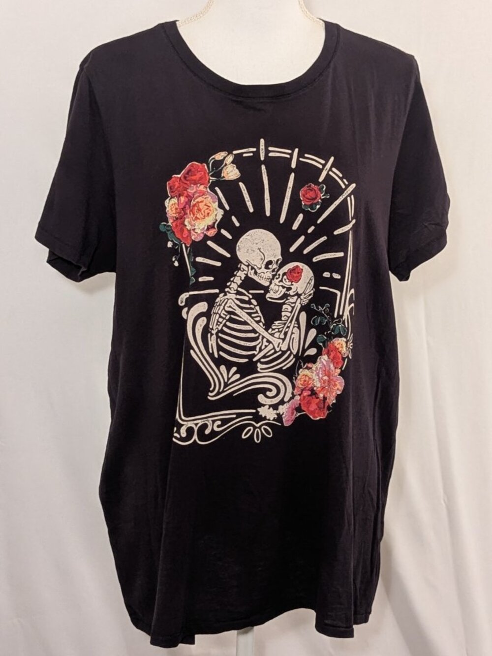 Torrid Gently Used Black Forever Collage Vintage Crew Neck Tee Sz 1 Classic Fit